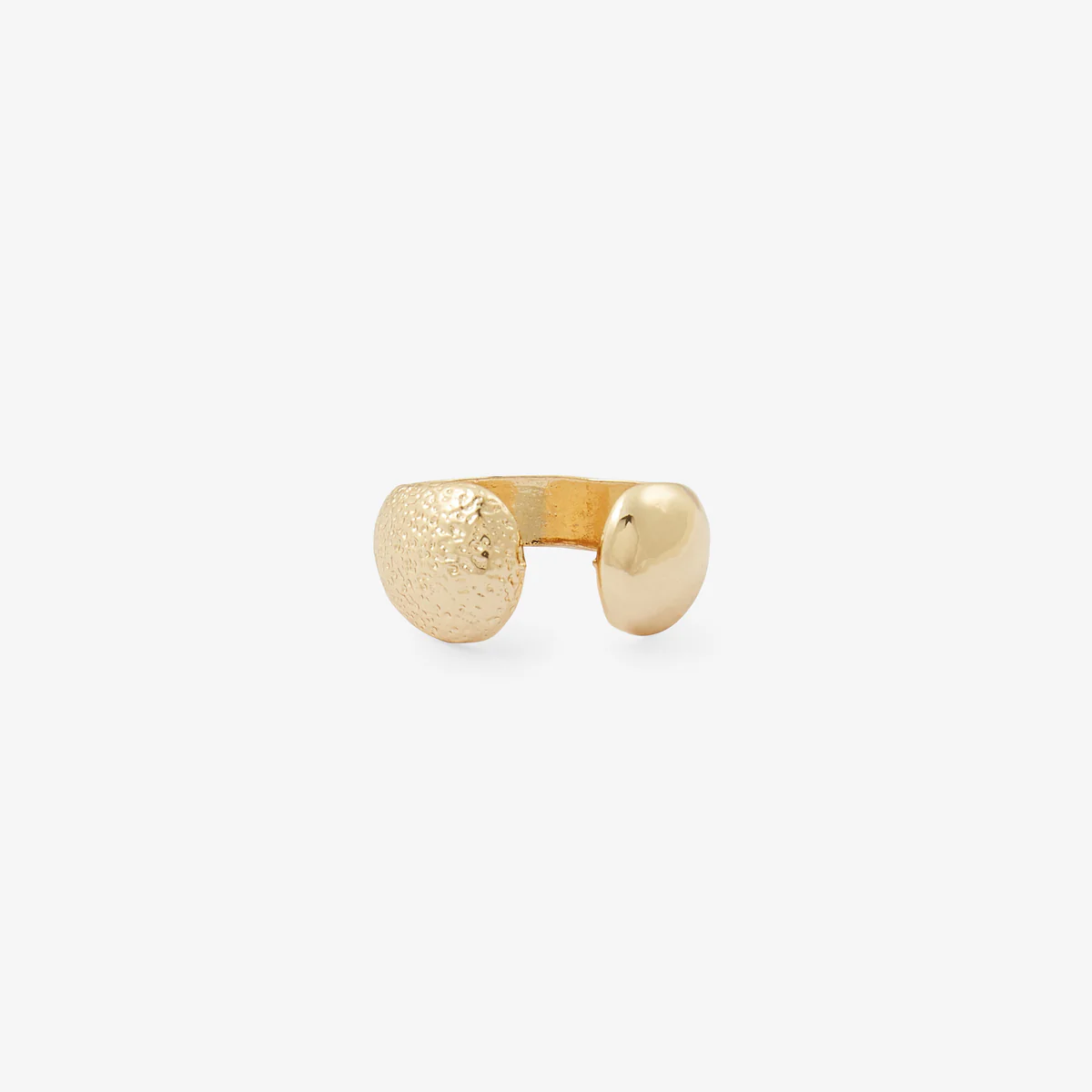 Bague ouverte lisse et sablée dorée