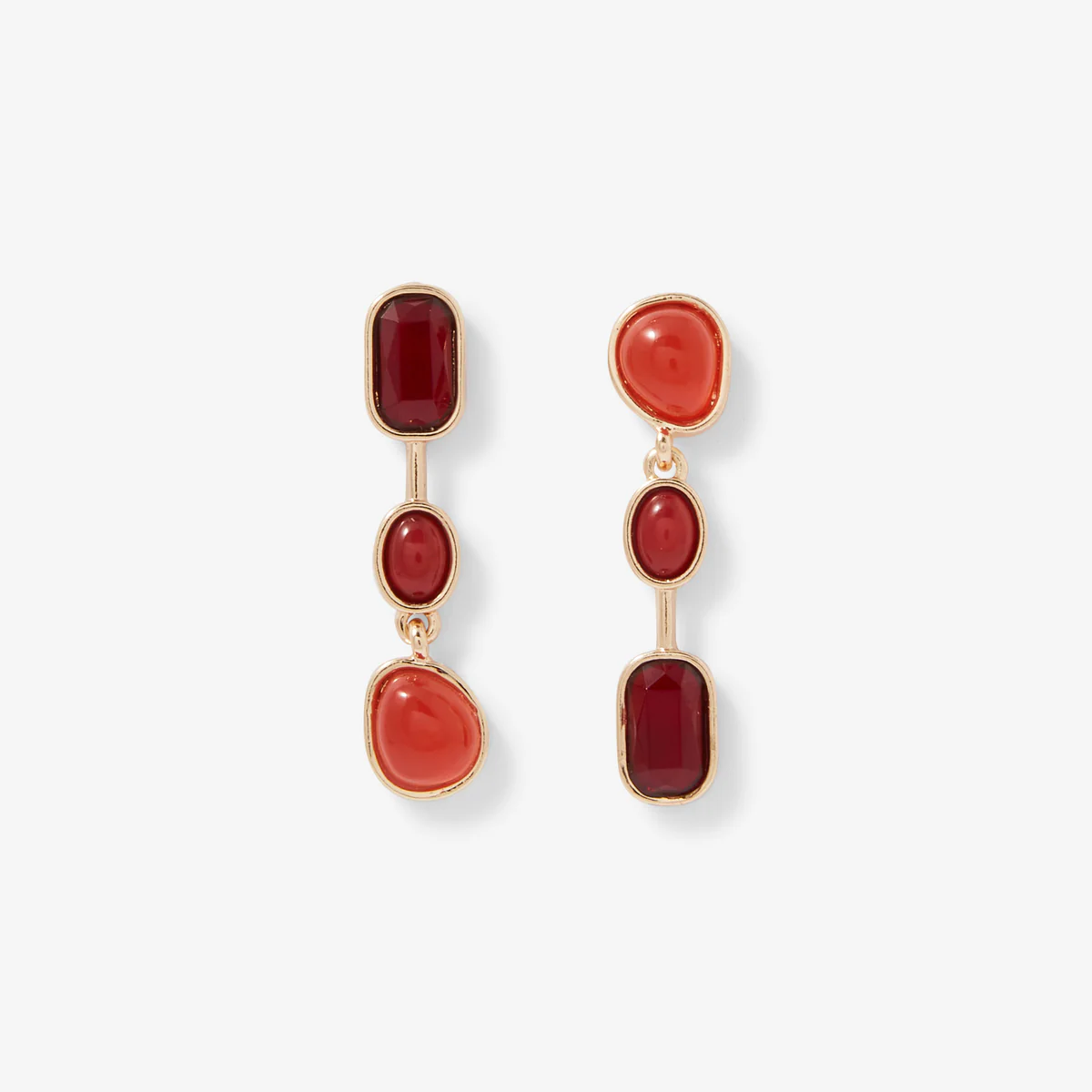 Boucles d'oreilles asymétriques rouges