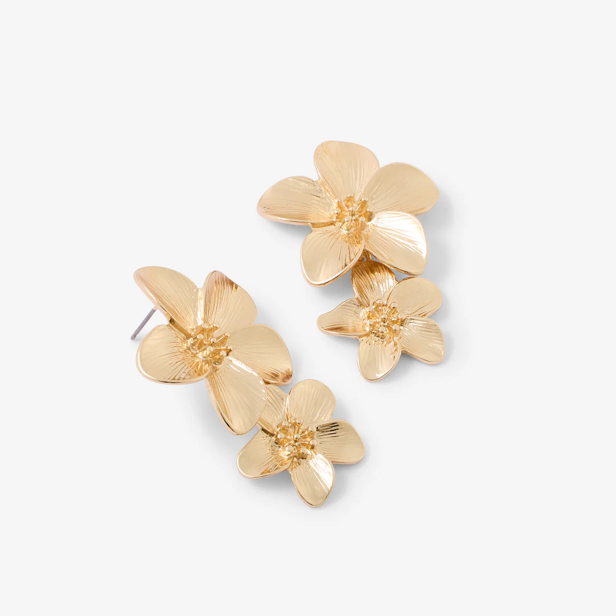 Boucles d'oreilles double fleur dorées - Image 2