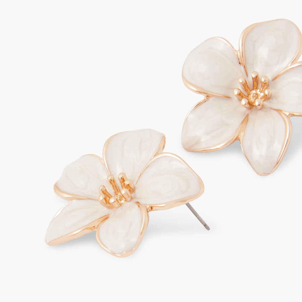 Boucles d'oreilles fleurs ivoire - Image 2