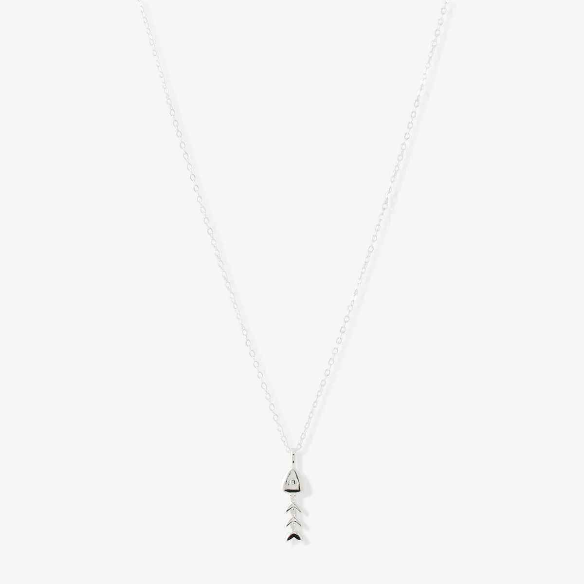 Collier pendentif poisson en argent garanti