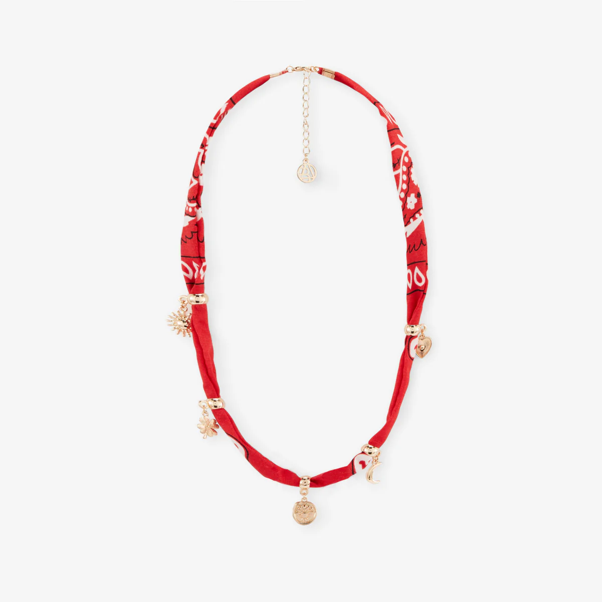 Collier tissu rouge à charms - Image 2