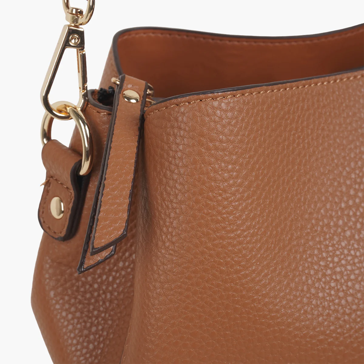 Sac effet grainé camel à bandoulière à motif - Image 5