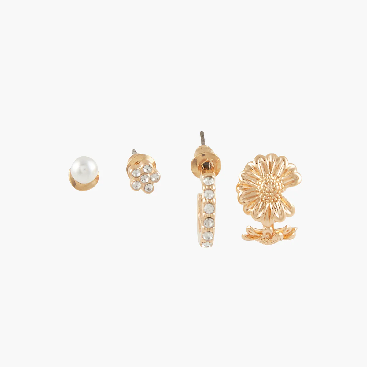 Set de boucles d'oreilles dépareillées